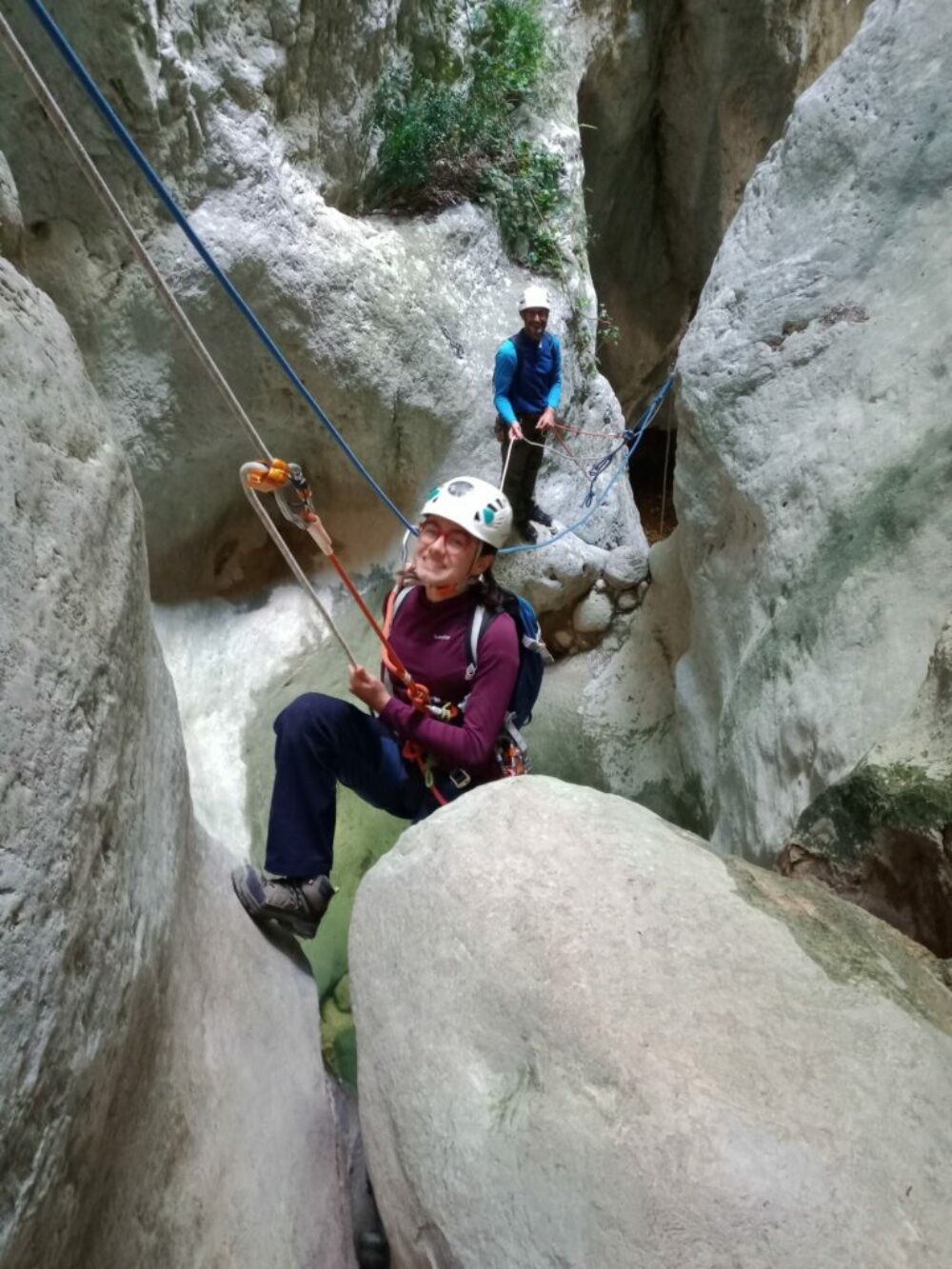 mainmorte descente en rappel